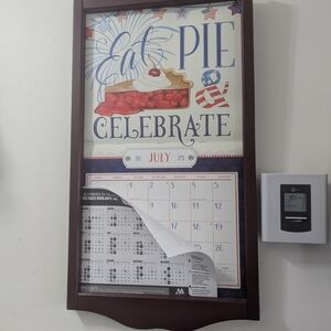 Lang Calendar Holder